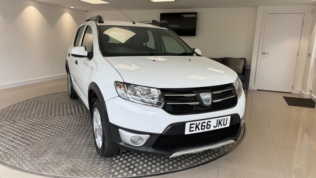 Dacia Sandero Stepway 1.5 Dci Laureate Euro 6 Ss White #2