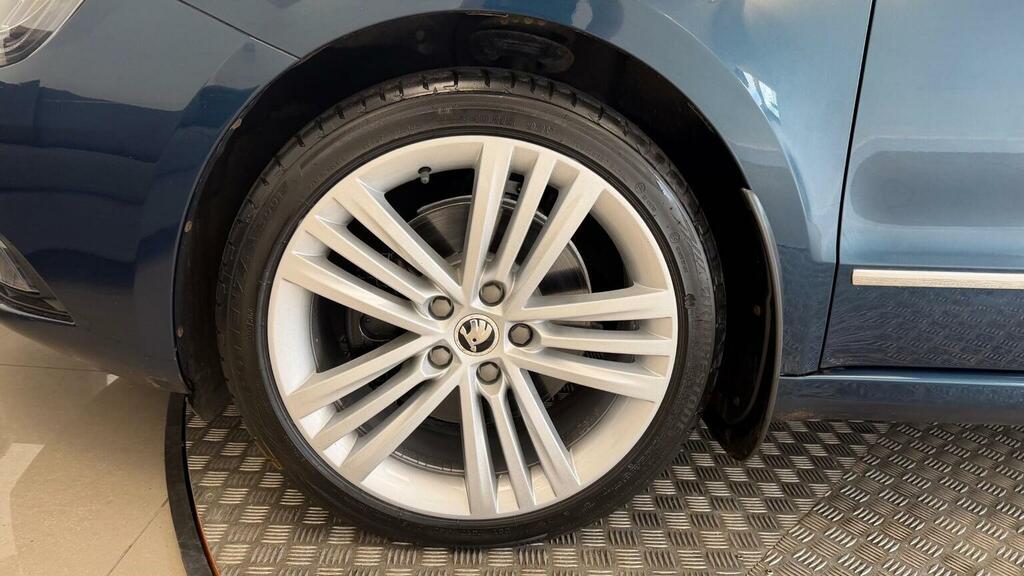 Skoda Superb Se L Executive Grey #129