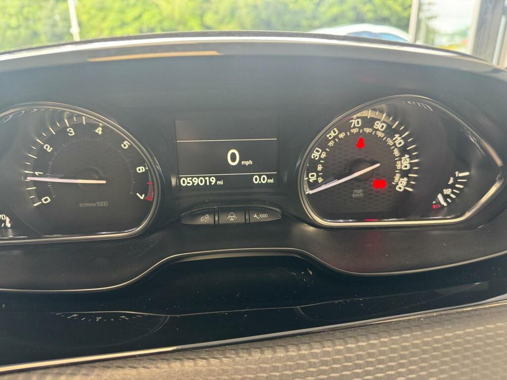 Peugeot 2008 1.2 Puretech Active Grey #79