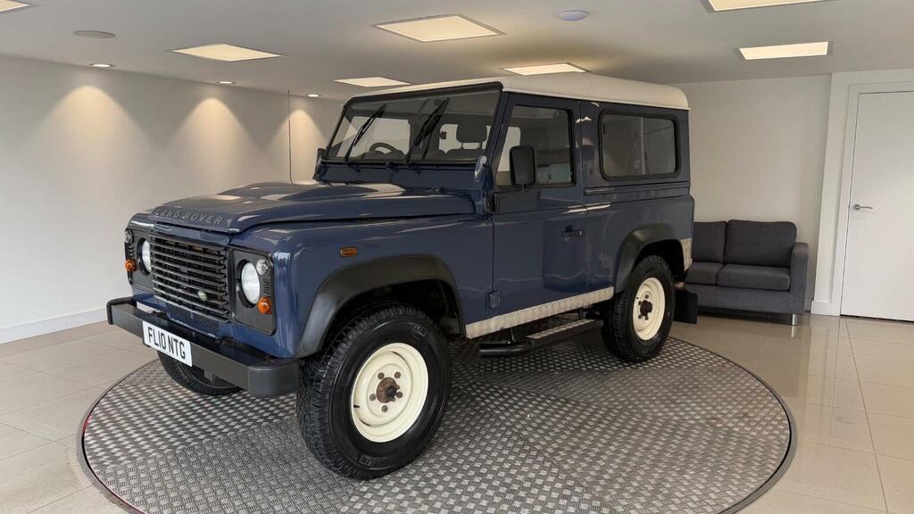 Land Rover Defender 90 2.4L Null Blue #1