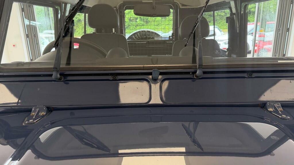 Land Rover Defender 90 2.4L Null Blue #95