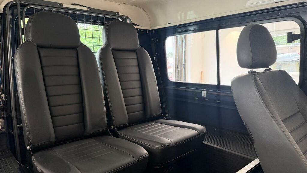 Land Rover Defender 90 2.4L Null Blue #82