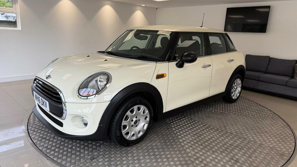 Mini Hatch 1.2 One Euro 6 Ss White
