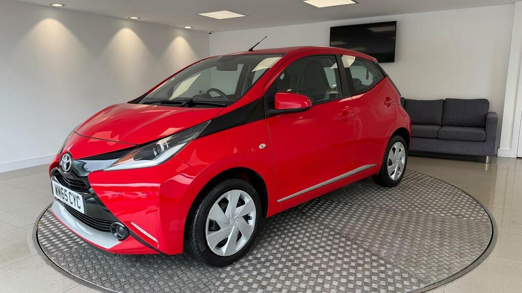 Toyota Aygo 1.0 Vvt-i X-play Euro 5 Euro 5 Red