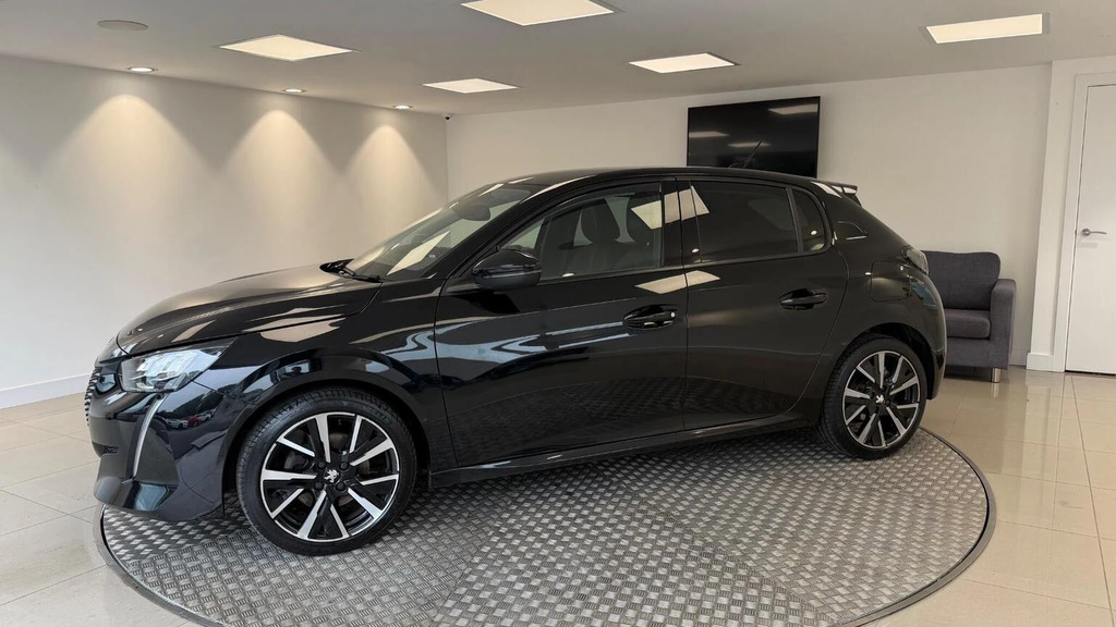 Peugeot 208 1.2 Puretech Allure Premium Euro 6 Ss Black #2