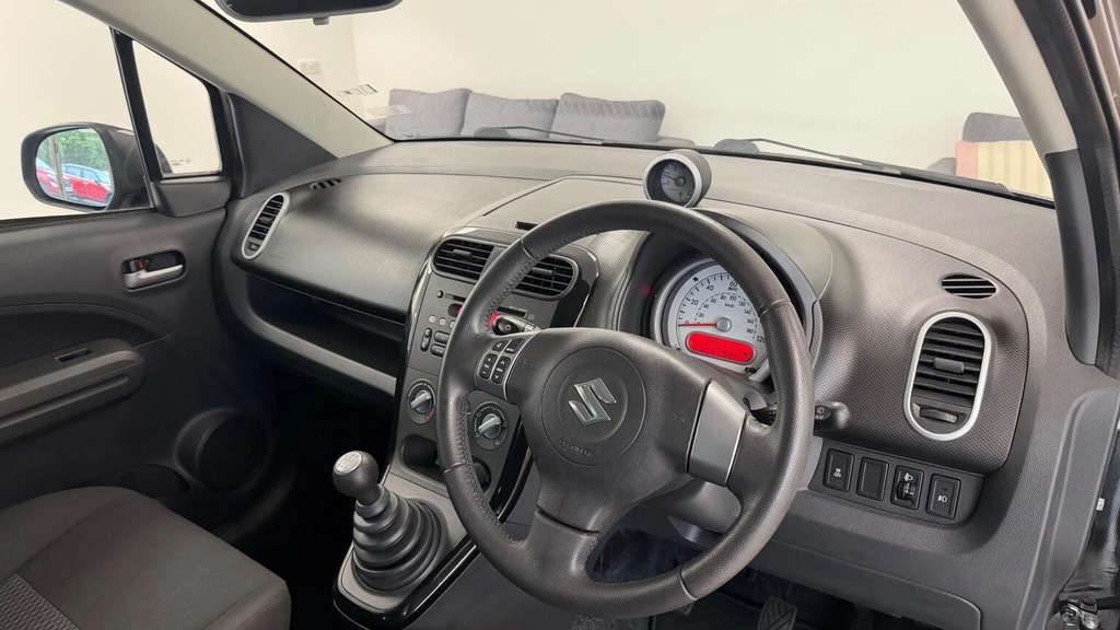 Suzuki Splash Mpv 1.0 12V Sz2 Euro 5 201212 White #35