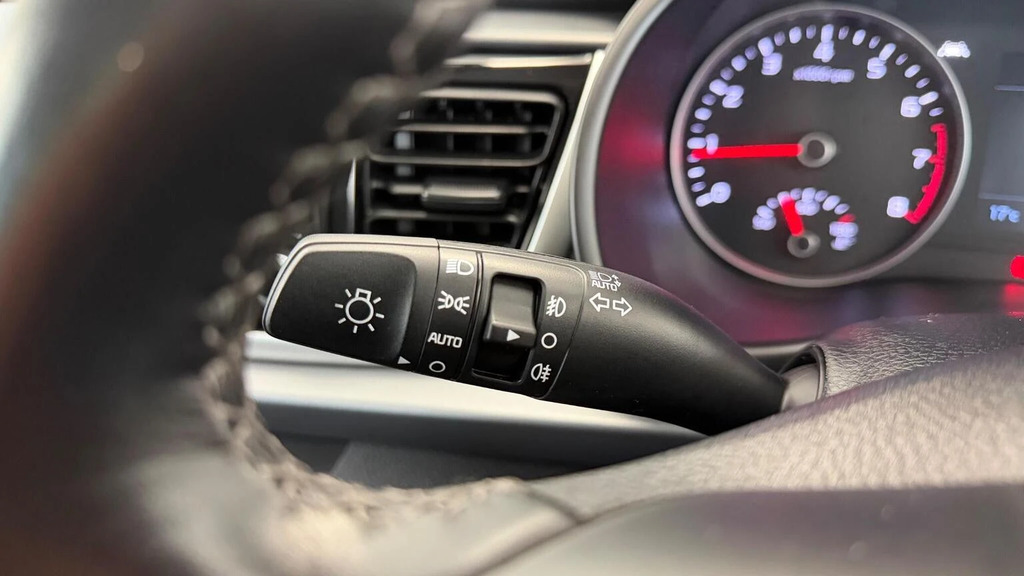 Kia RIO 1.0 T-gdi Gt-line  #32