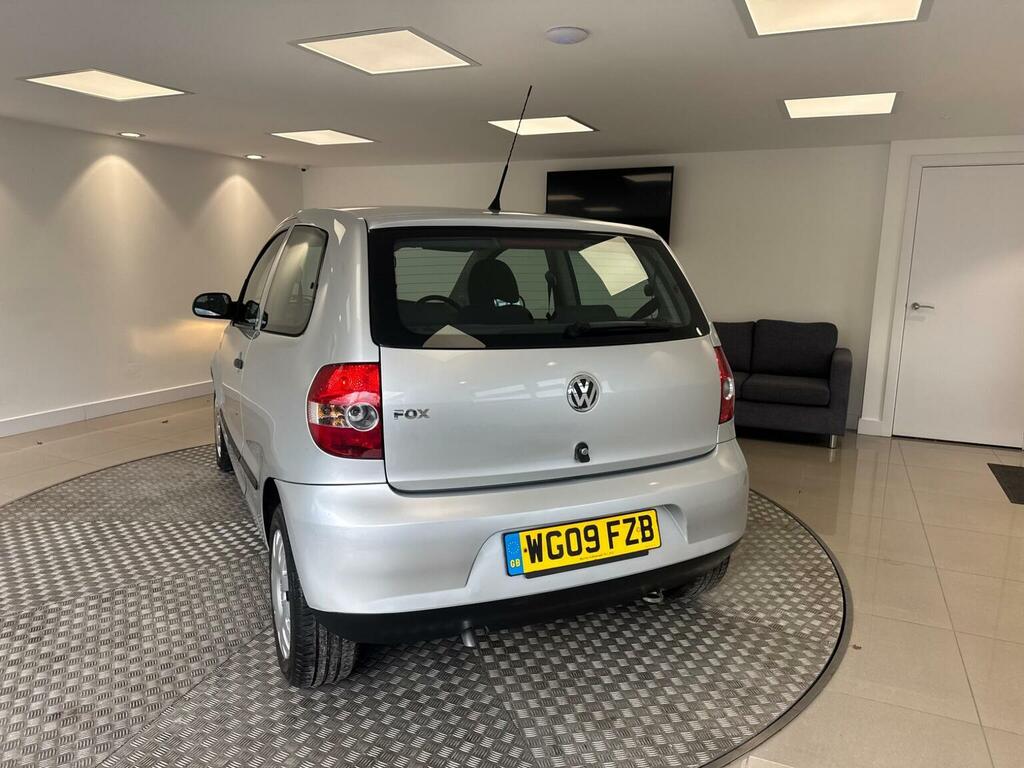 Volkswagen Fox 1.2L Urban 6V 54 Bhp Silver #74