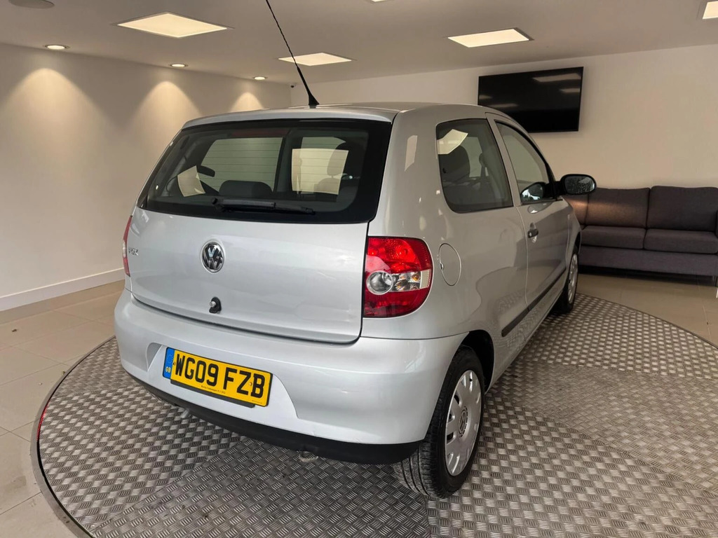 Volkswagen Fox 1.2L Urban 6V 54 Bhp Silver #28