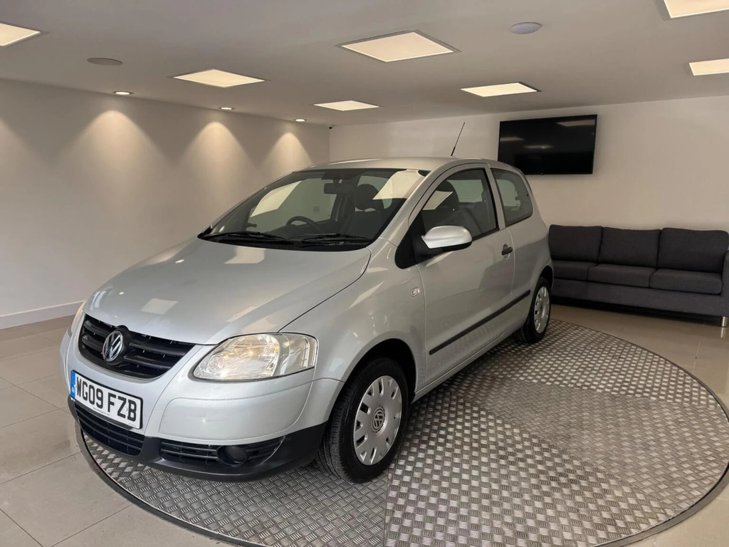 Volkswagen Fox 1.2L Urban 6V 54 Bhp Silver #11