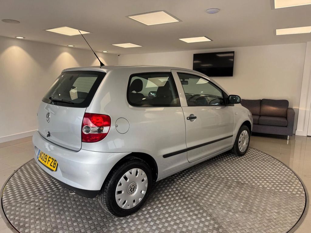 Volkswagen Fox 1.2L Urban 6V 54 Bhp Silver #26