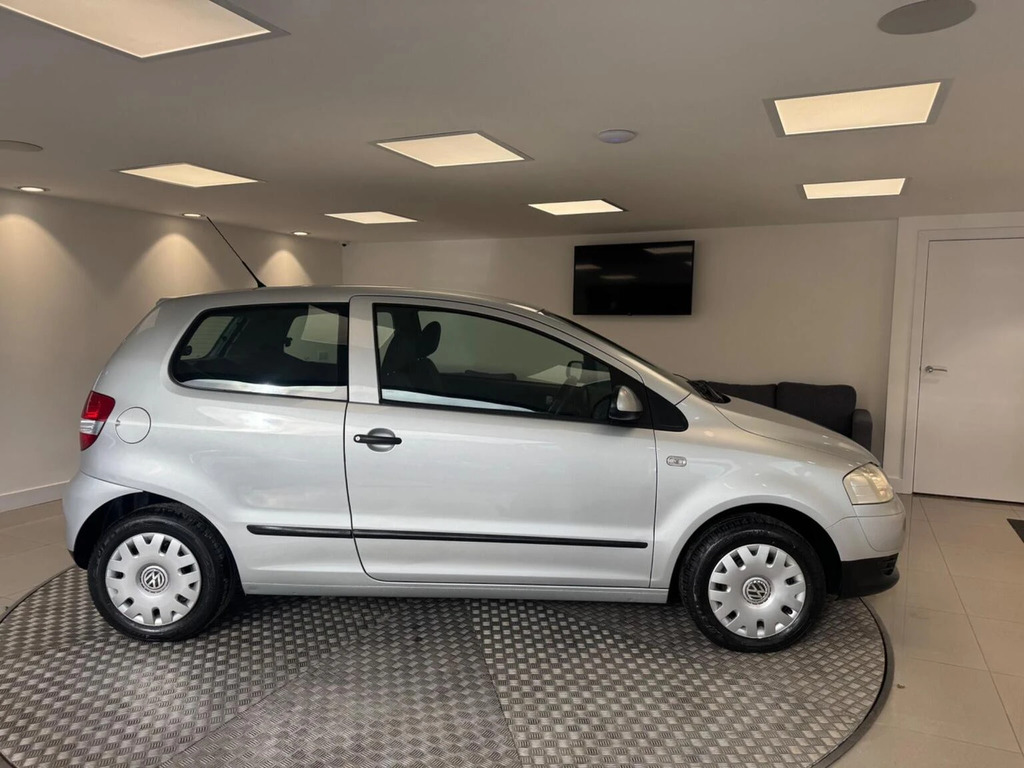 Volkswagen Fox 1.2L Urban 6V 54 Bhp Silver #22