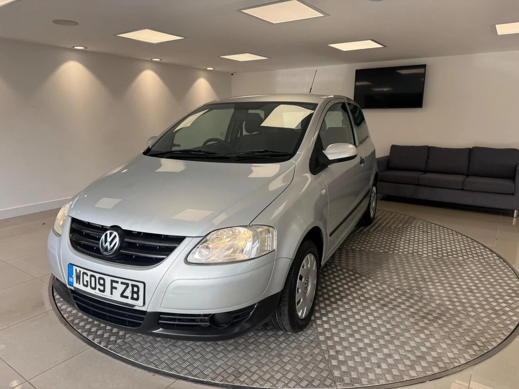 Volkswagen Fox 1.2L Urban 6V 54 Bhp Silver #12