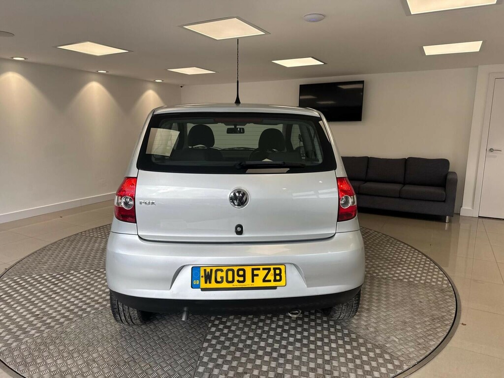 Volkswagen Fox 1.2L Urban 6V 54 Bhp Silver #57