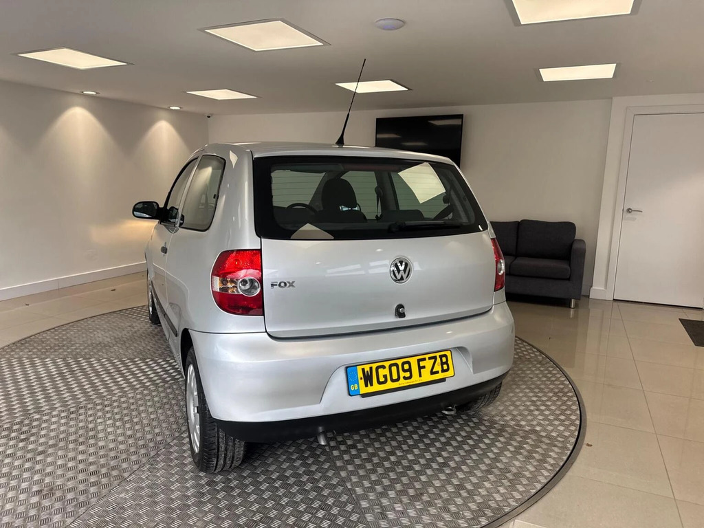 Volkswagen Fox 1.2L Urban 6V 54 Bhp Silver #37