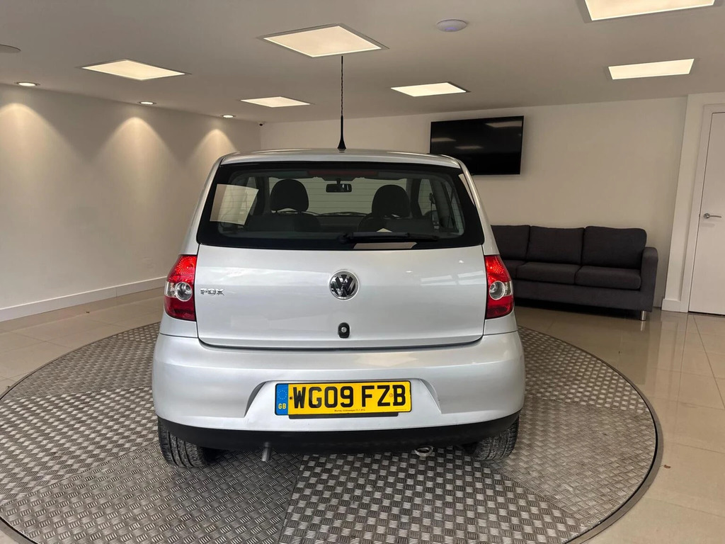 Volkswagen Fox 1.2L Urban 6V 54 Bhp Silver #20
