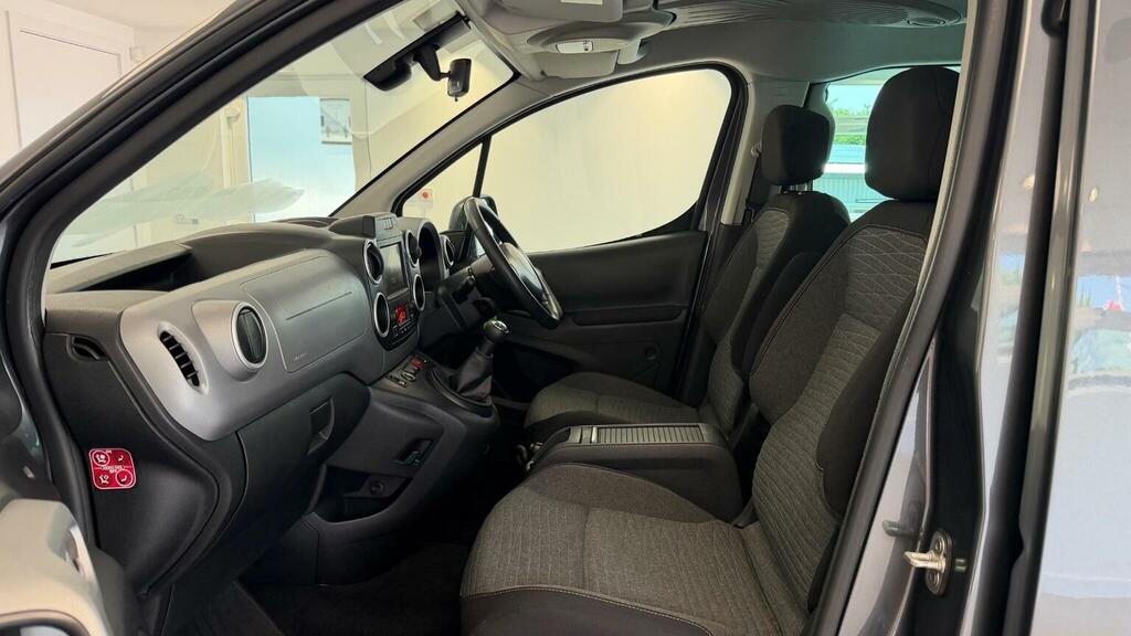 Citroen Berlingo Berlingo L1 White #34