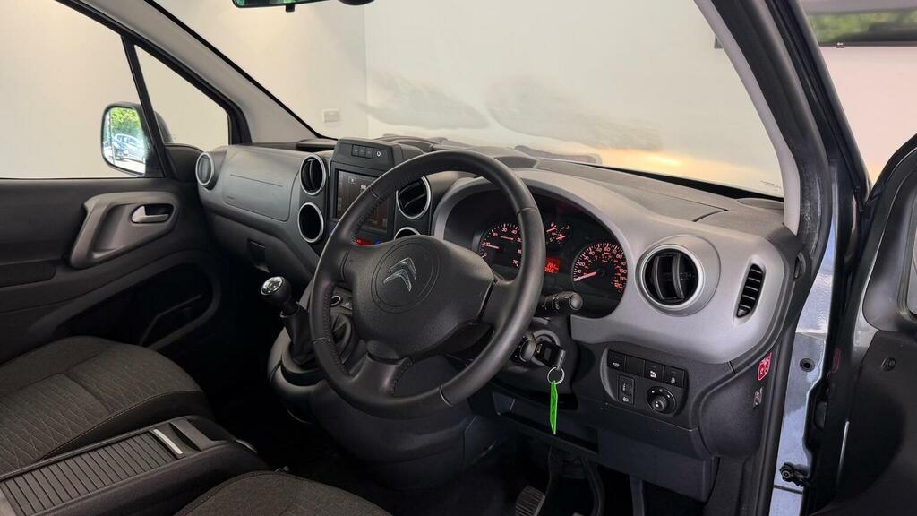 Citroen Berlingo Berlingo L1 White #33