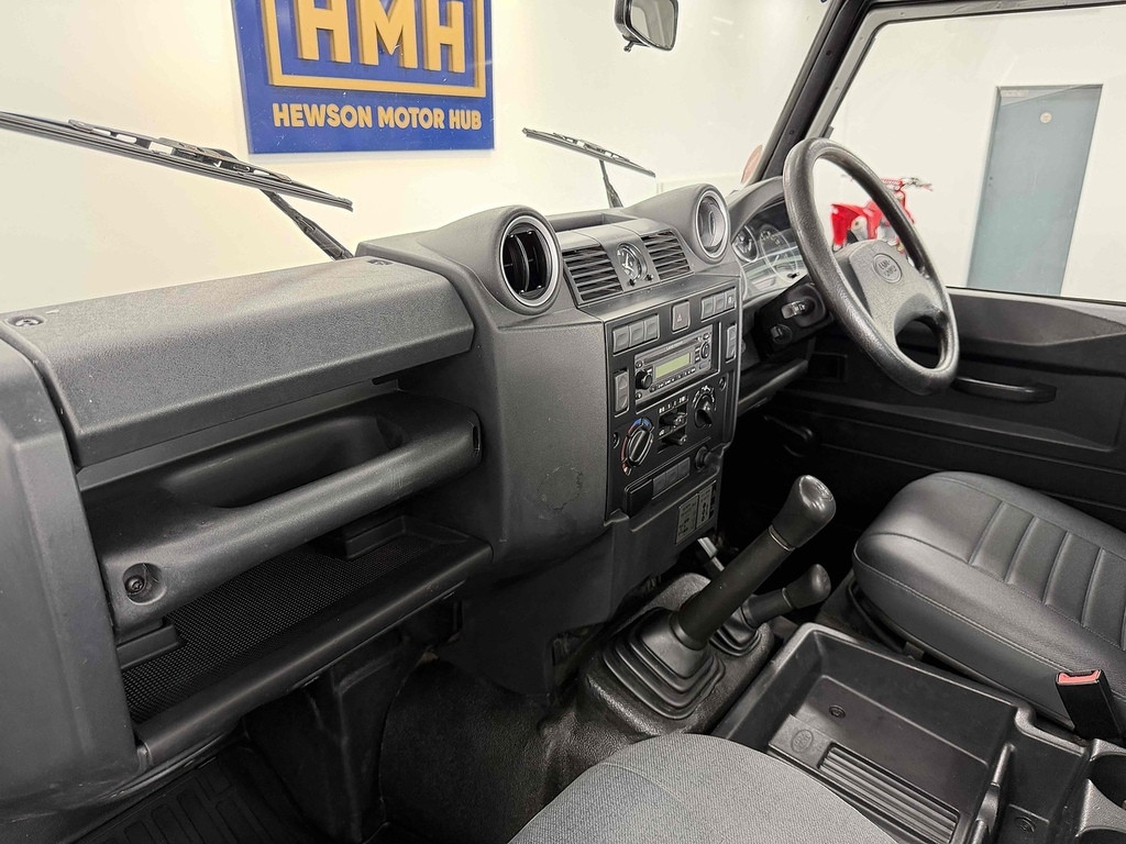 Land Rover Defender 90 Suv Green #10