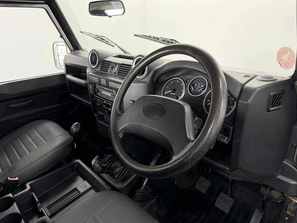 Land Rover Defender 90 Suv Green #8