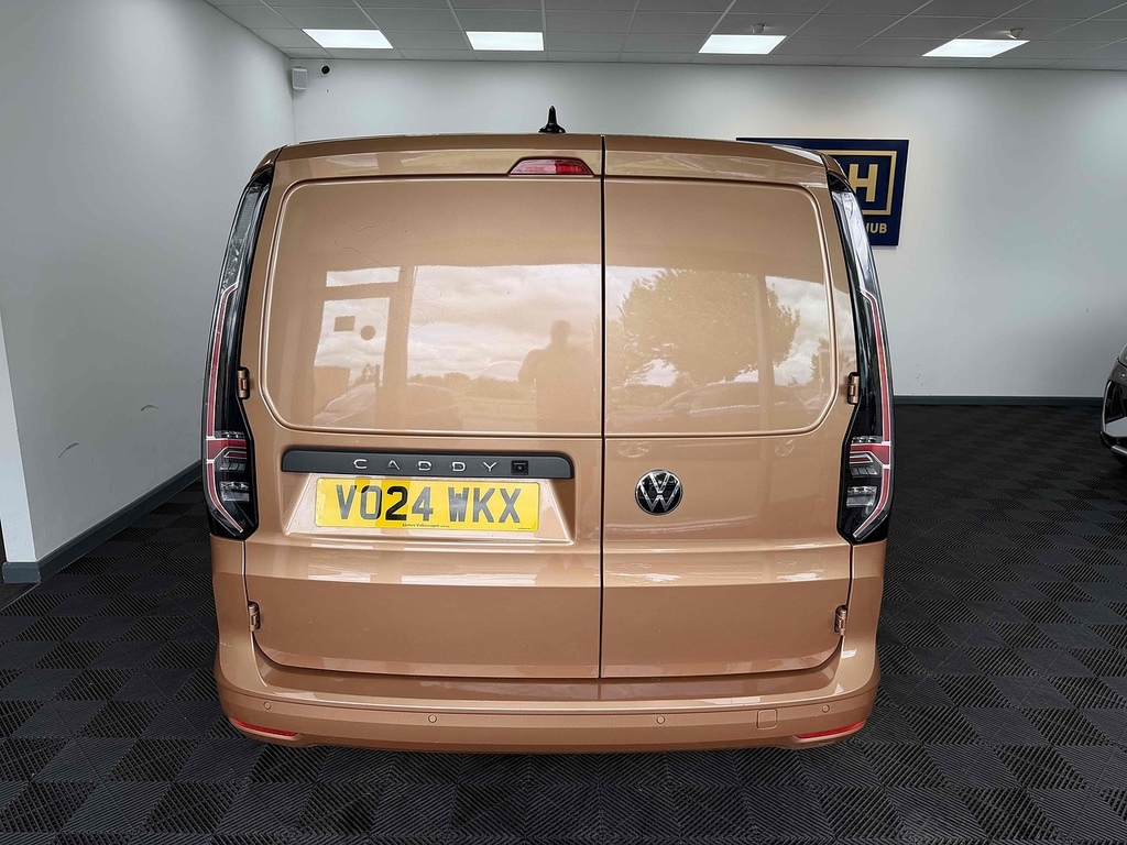 Volkswagen Caddy Maxi Tdi C20 Commerce Pro Brown #6
