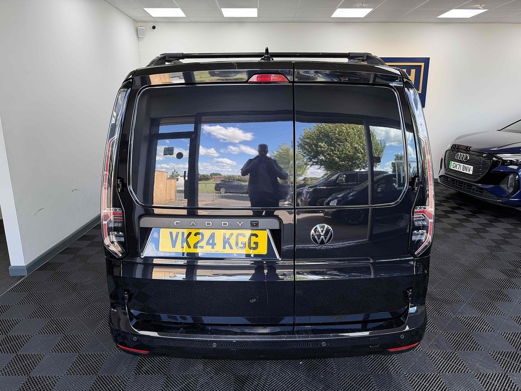 Volkswagen Caddy Maxi Tdi C20 Commerce Pro Black #5
