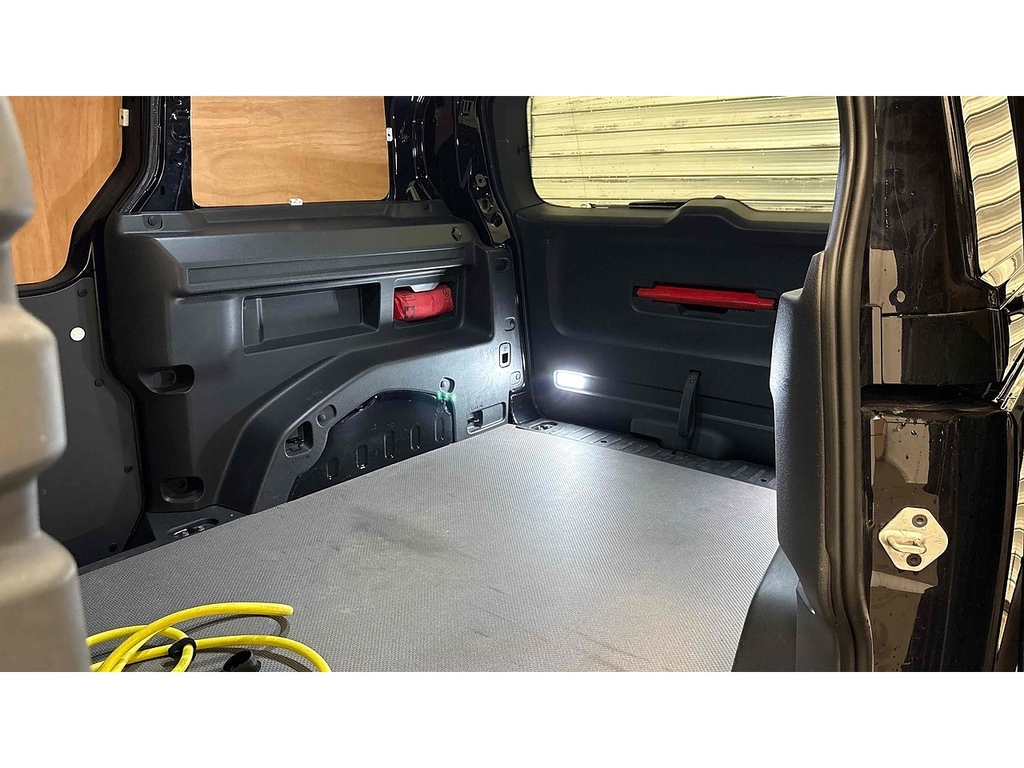 Volkswagen ID.Buzz Pro Commerce Plus Black #6