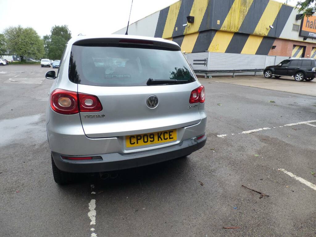 Volkswagen Tiguan  Grey #12