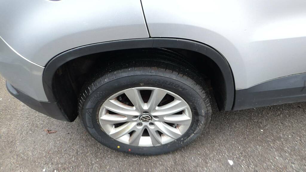 Volkswagen Tiguan  Grey #13