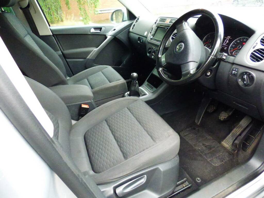 Volkswagen Tiguan  Grey #33