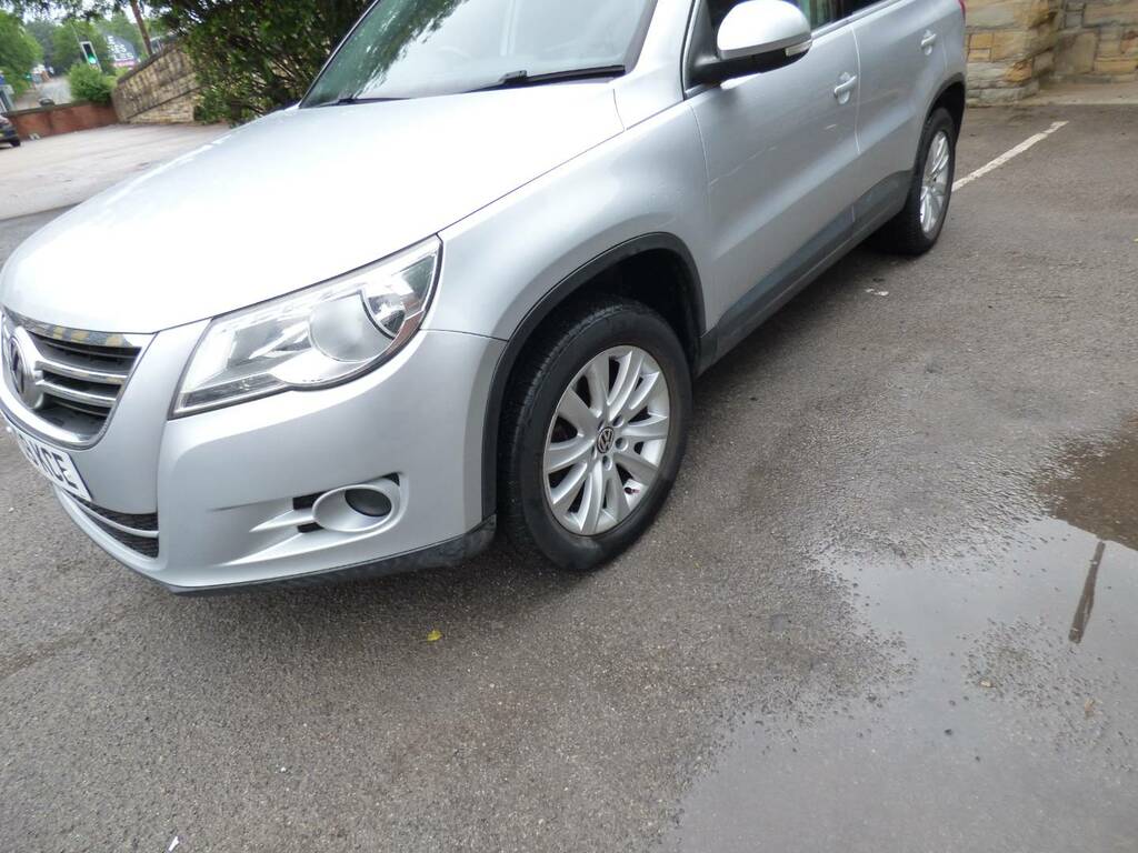 Volkswagen Tiguan 2.0 Tdi Se Silver #6