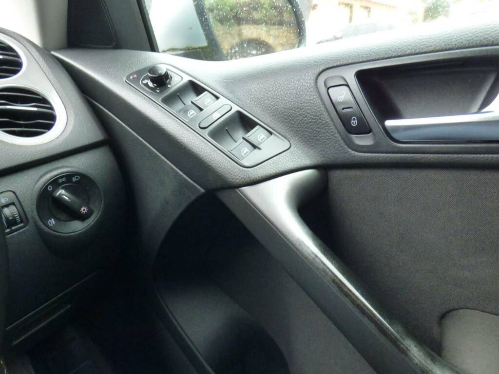 Volkswagen Tiguan  Grey #32