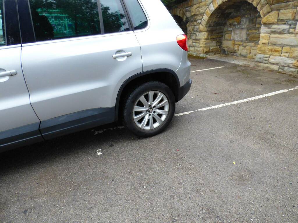 Volkswagen Tiguan  Grey #9