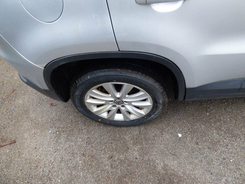 Volkswagen Tiguan  Grey #15