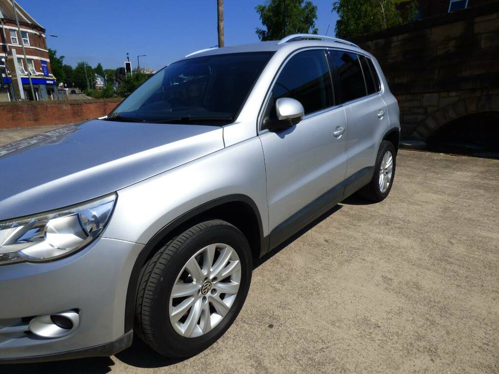Volkswagen Tiguan  Grey #8