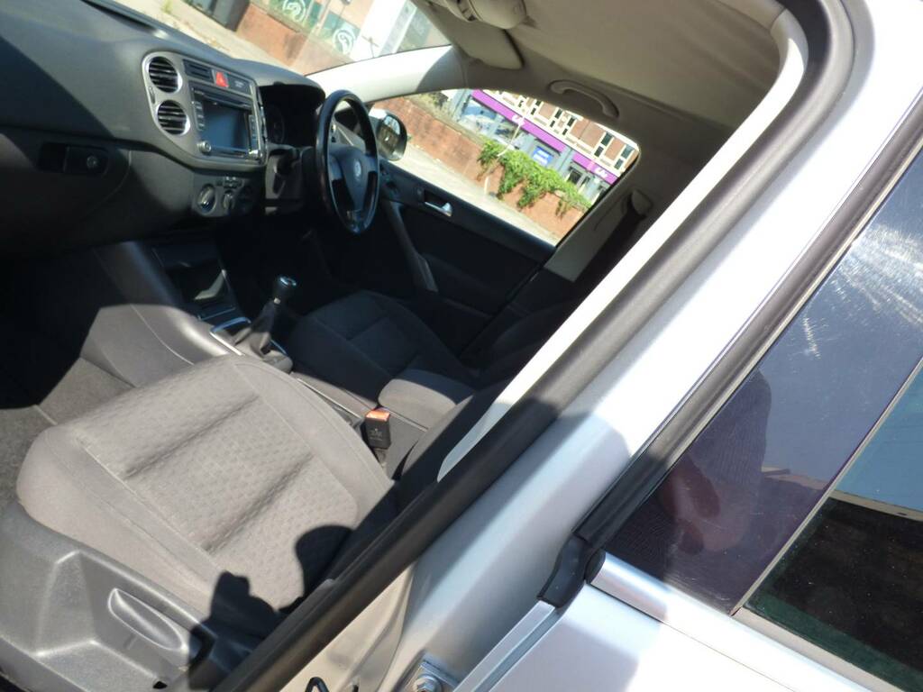 Volkswagen Tiguan  Grey #33