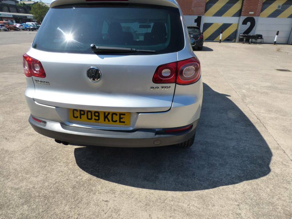 Volkswagen Tiguan  Grey #11