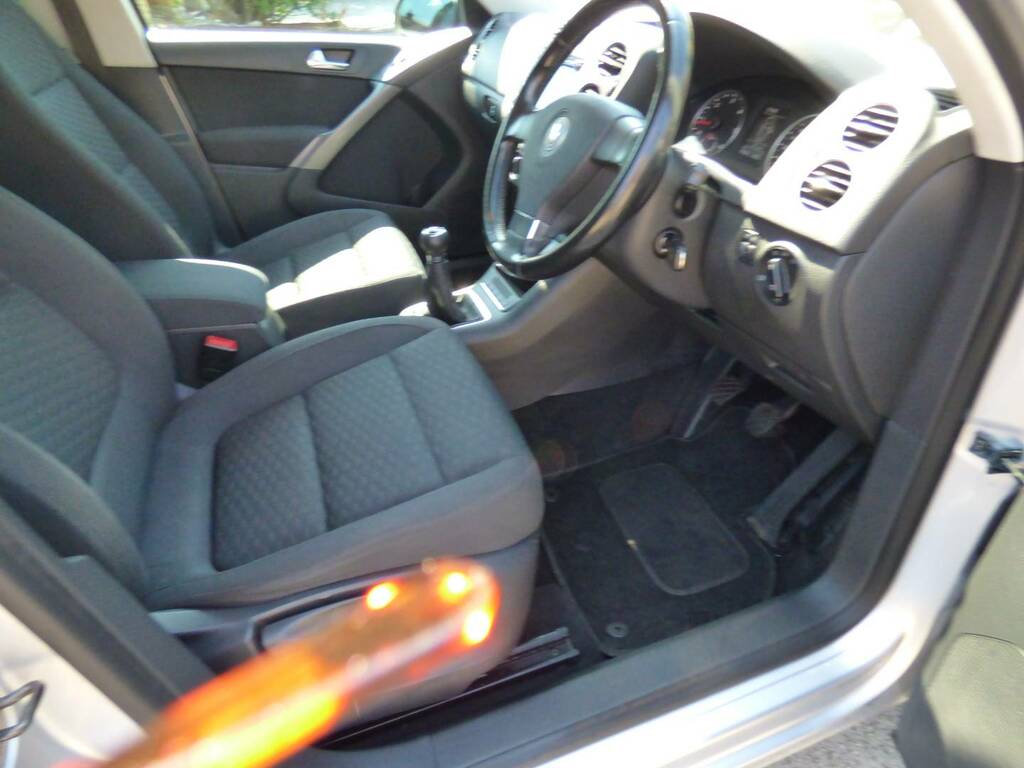 Volkswagen Tiguan  Grey #25