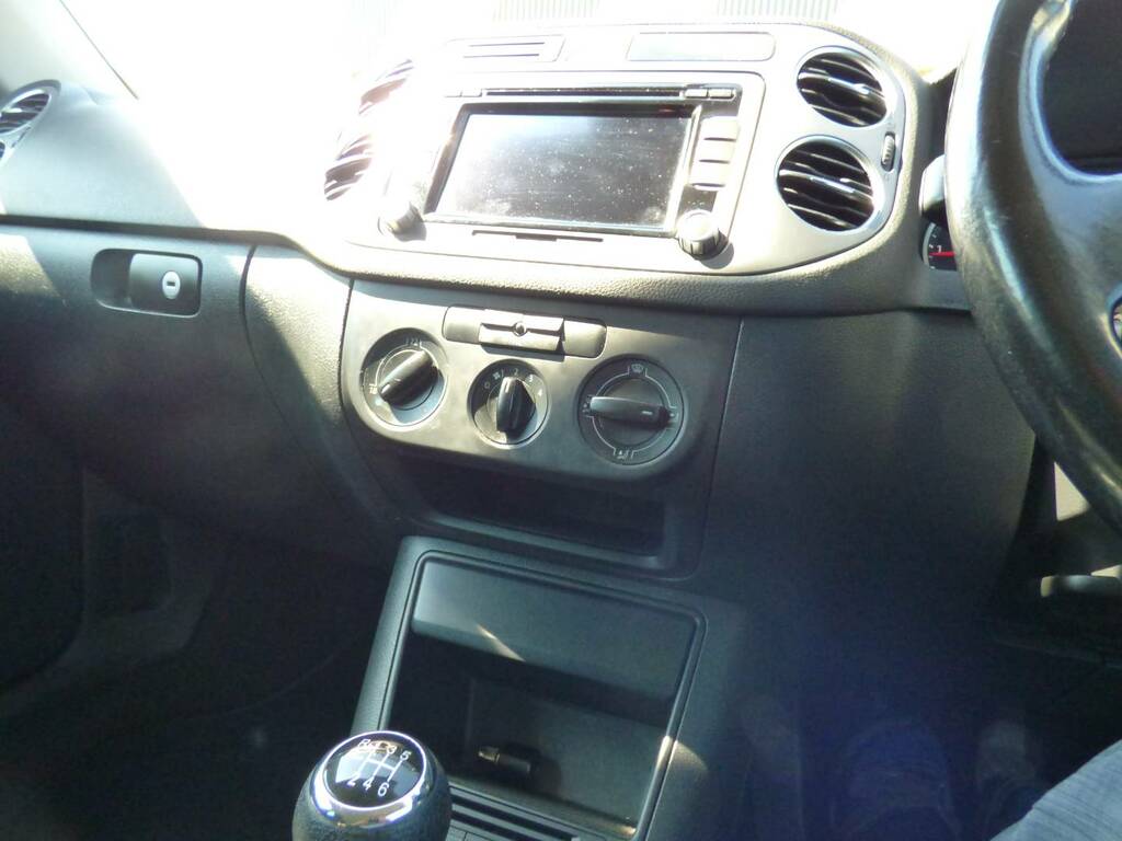 Volkswagen Tiguan  Grey #19