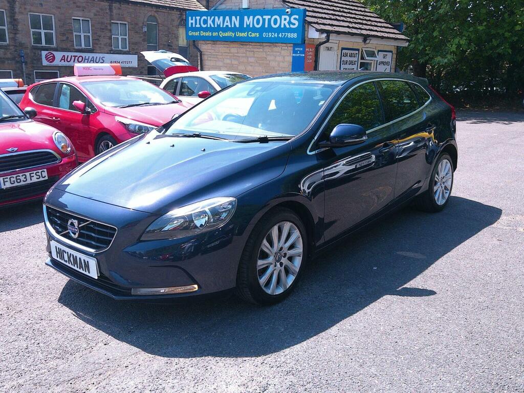 Volvo V40 Hatchback 2.0 D3 Se Euro 5 Ss 201414 Blue