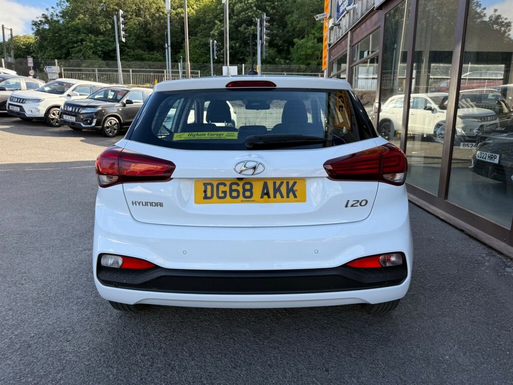 Hyundai I20 1.2 Se Launch Edition Euro 6 Ss DG68AKK White #5