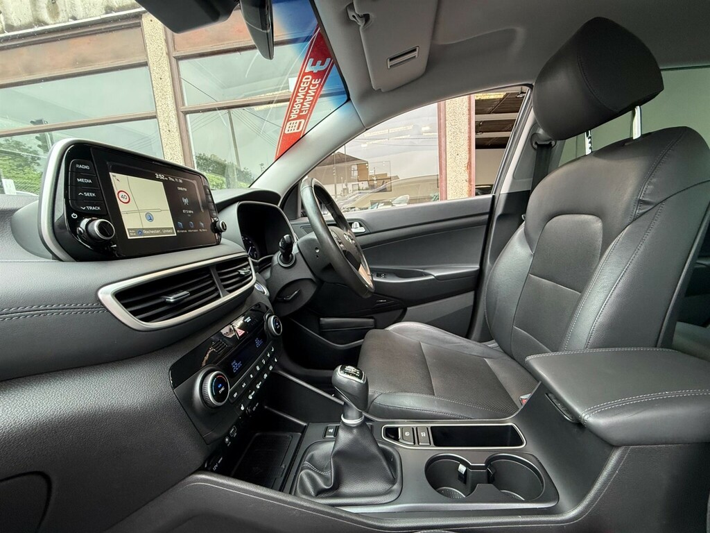 Hyundai Tucson Se Nav Blue #18