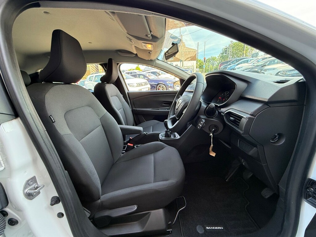 Dacia Sandero 1.0 Sce Essential White #8