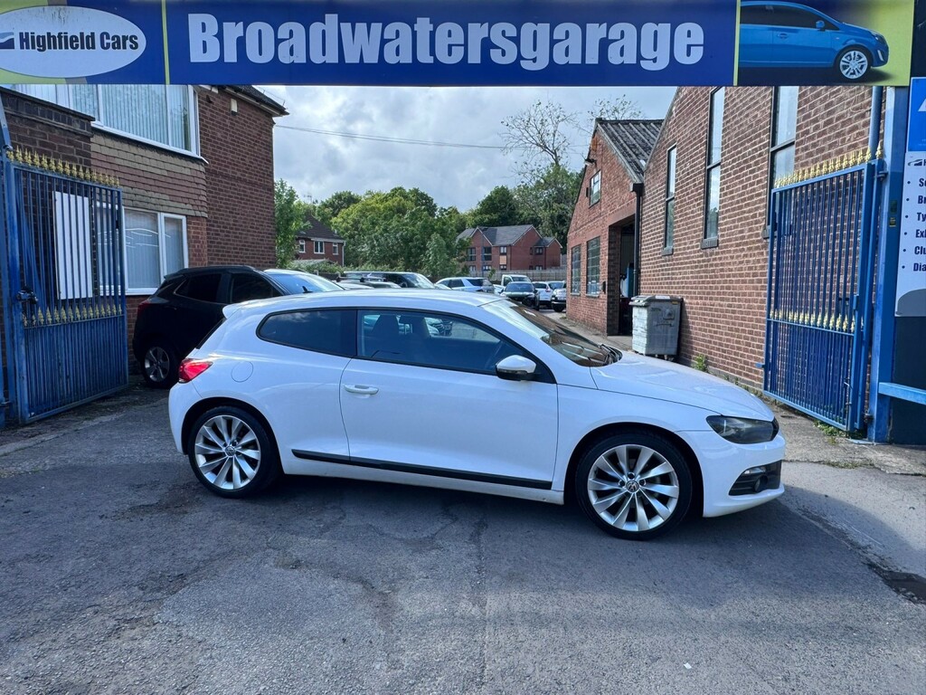 Volkswagen Scirocco 2.0 Tdi Bluemotion Tech Gt White