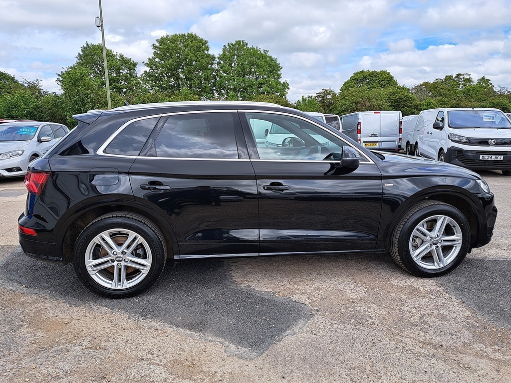 Audi Q5 Tdi S Line KR69AAJ Black #3