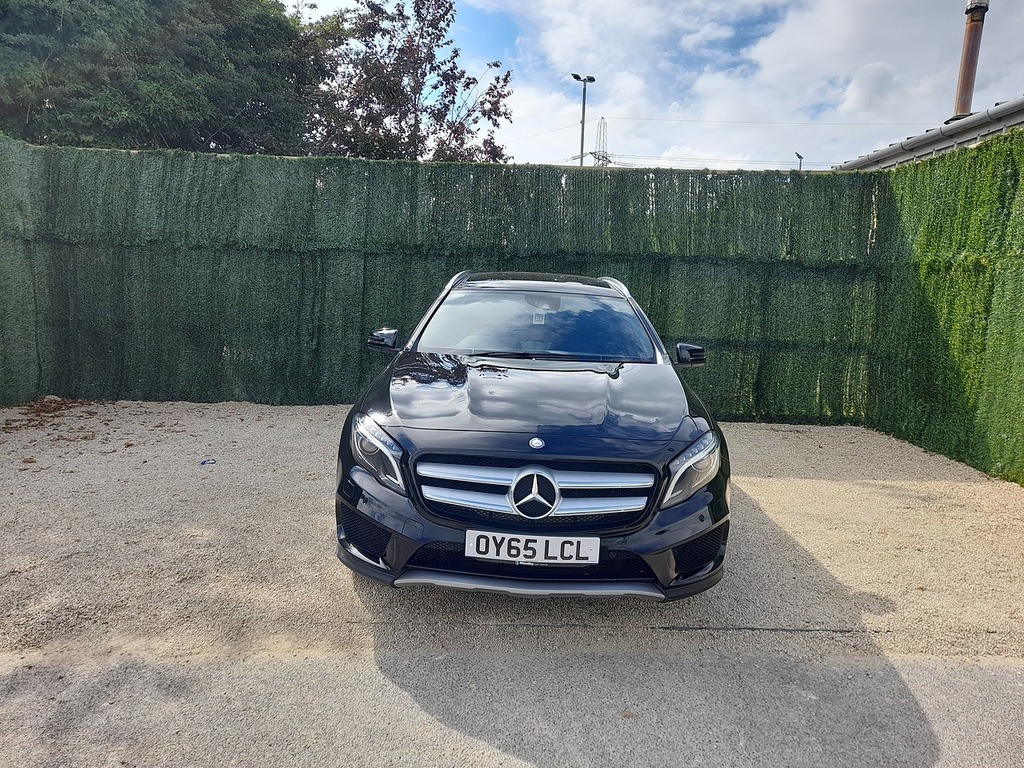 Mercedes-Benz GLA Class Gla250 Amg Line OY65LCL Black #2