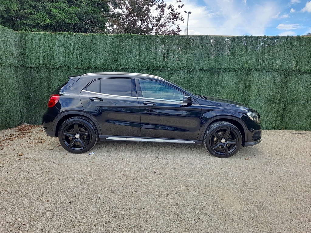 Mercedes-Benz GLA Class Gla250 Amg Line OY65LCL Black #6