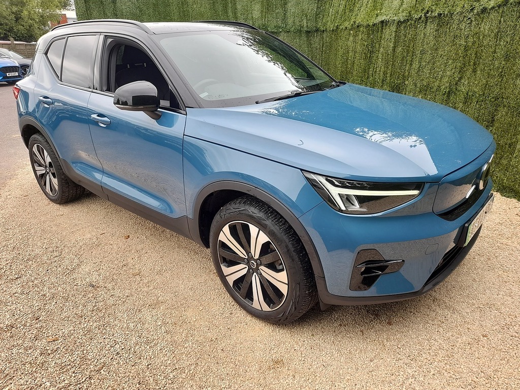 Volvo XC40 Plus BT23VNJ Blue #2