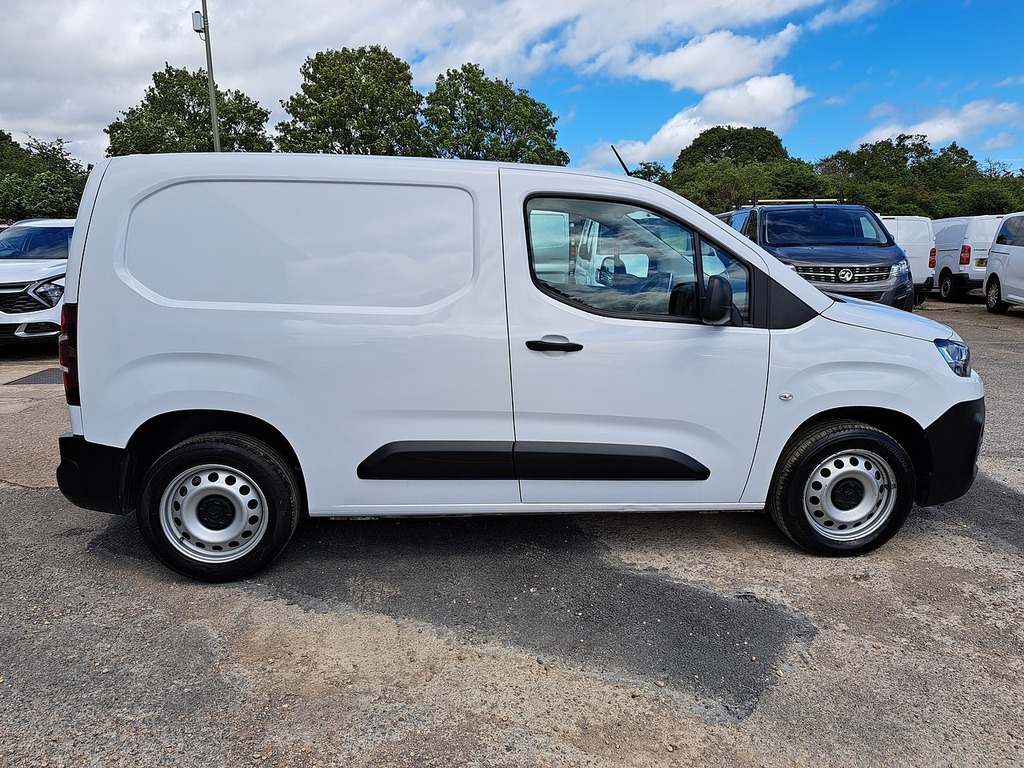 Citroen Berlingo Bluehdi 1000 Enterprise Edition M YH23WYV White #3