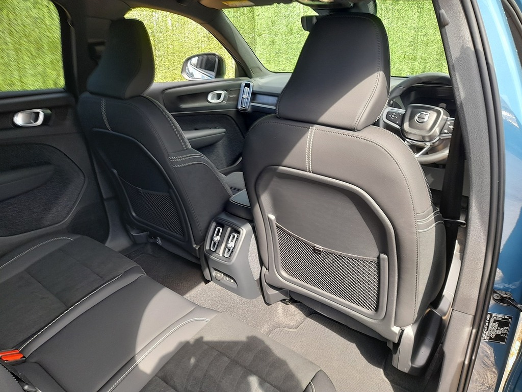 Volvo XC40 B4 Ultimate Dark Grey #13
